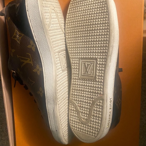 Louis Vuitton-Frontrow Sneaker - Picture 4 of 5